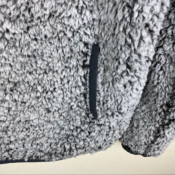 Thread and supply Sherpa wubby half zip - Picture 5 of 8